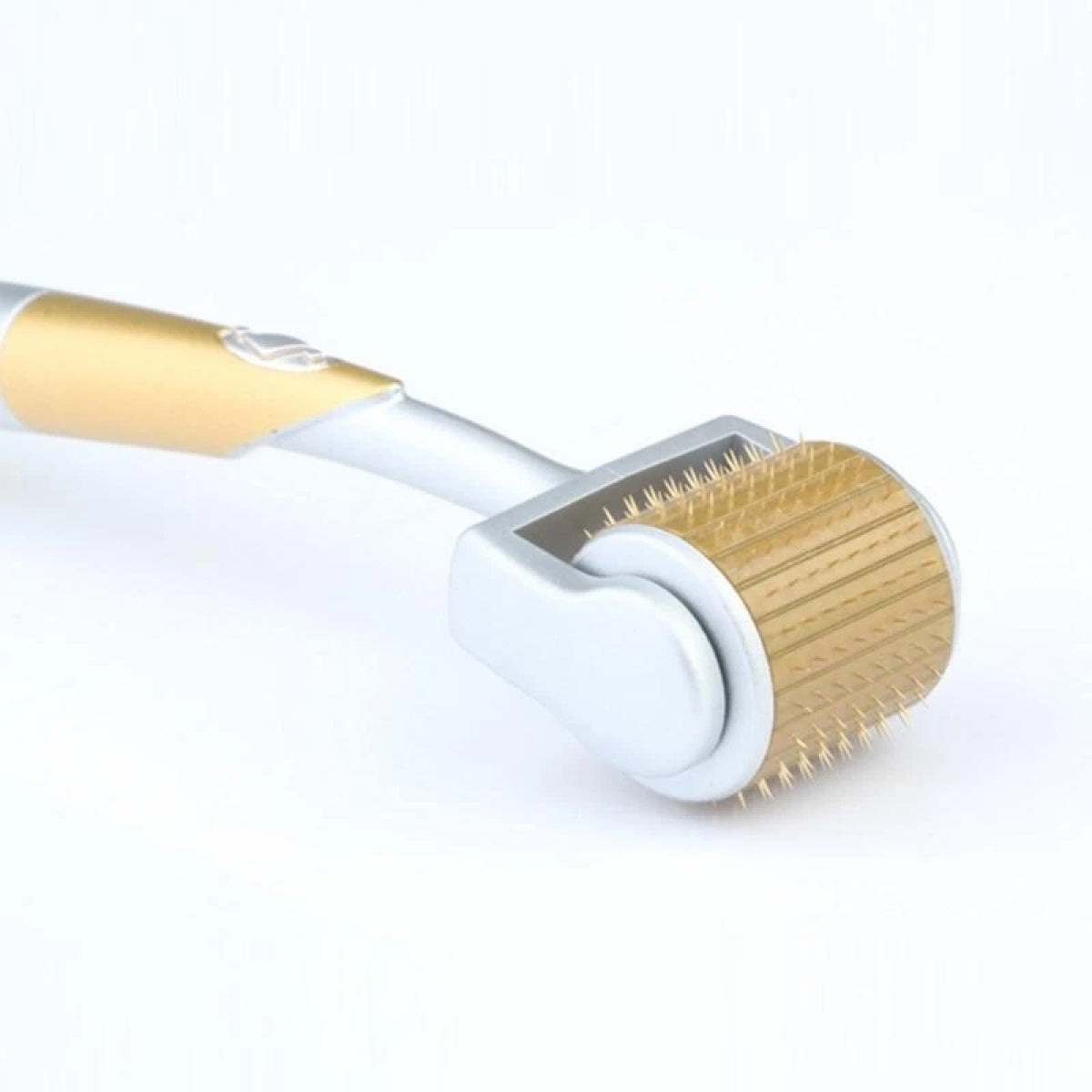 Derma roller needle close-up